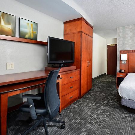 คอร์ทยาร์ด แดนวิลล์ Hotel ภายนอก รูปภาพ