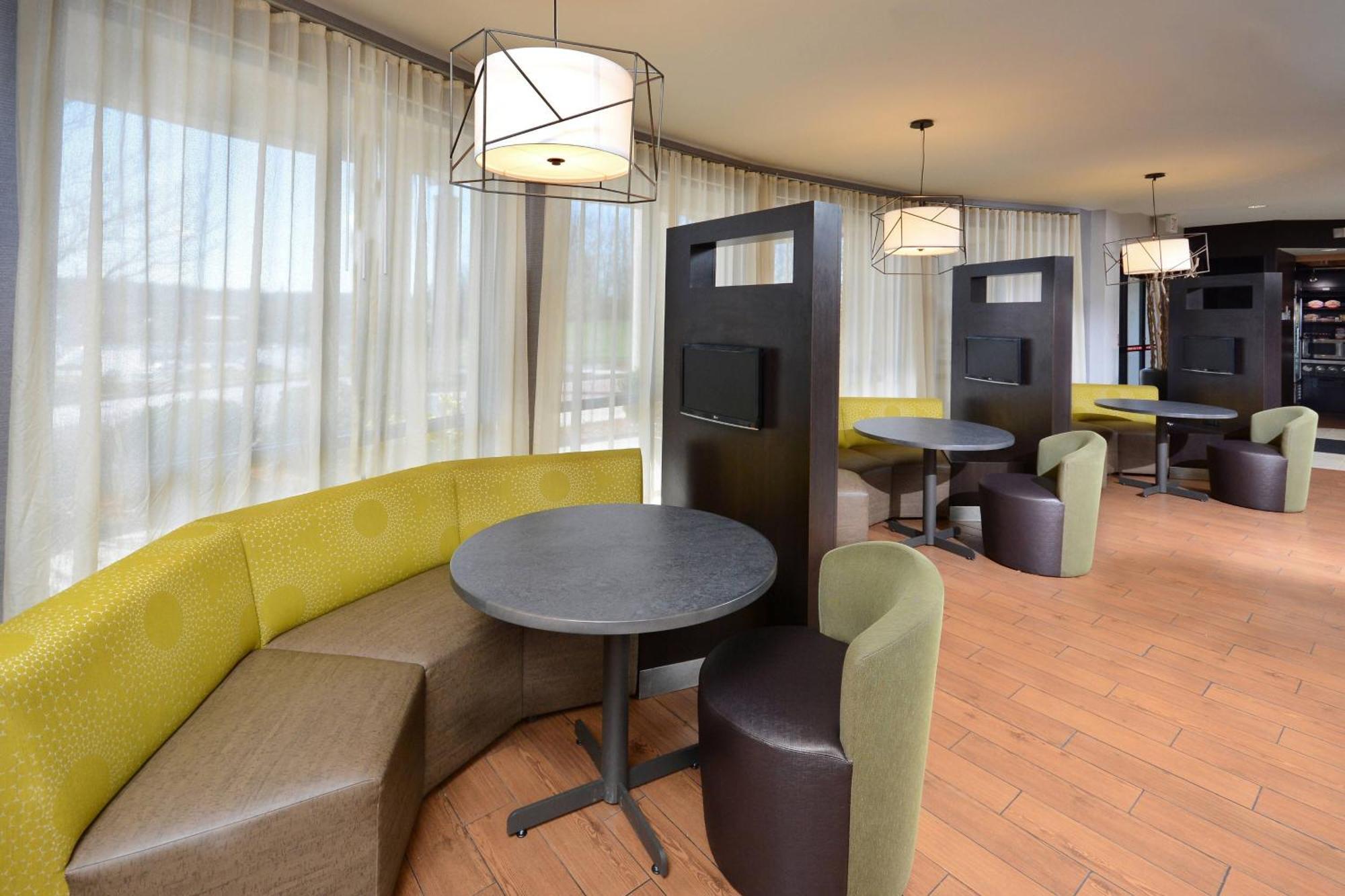 คอร์ทยาร์ด แดนวิลล์ Hotel ภายนอก รูปภาพ